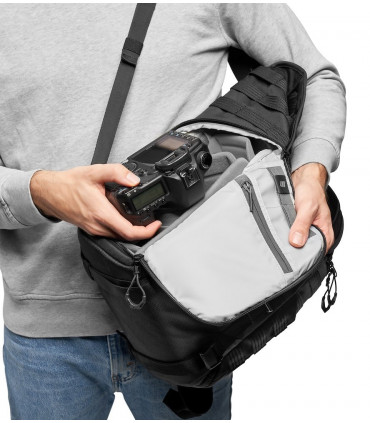 Lowepro seljakott ProTactic BP 300 AW II, must