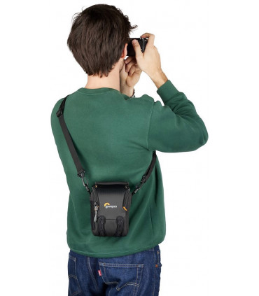 Lowepro kaamerakott Adventura SH 115 III, must