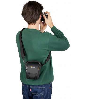 Lowepro kaamerakott Adventura TLZ 20 III, must