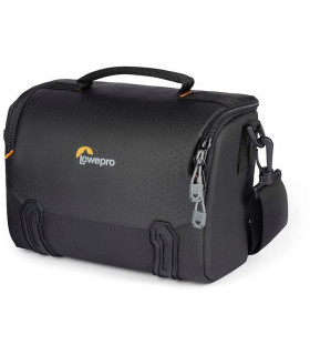 Lowepro kaamerakott Adventura SH 140 III, must