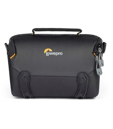 Lowepro kaamerakott Adventura SH 140 III, must