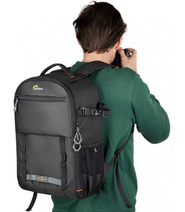 Lowepro seljakott Adventura BP 300 III, must