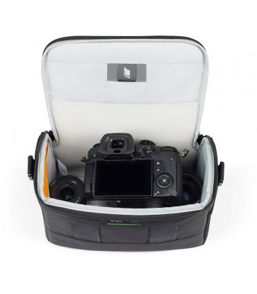 Lowepro kaamerakott Adventura SH 160 III, must