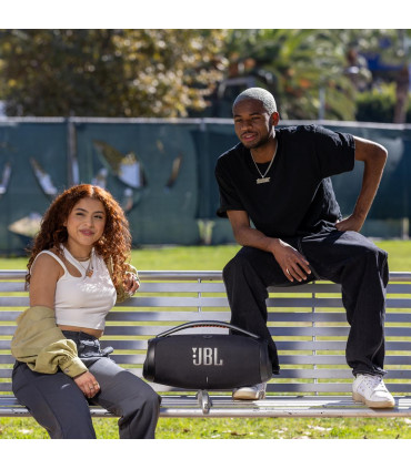 JBL Boombox 3 must