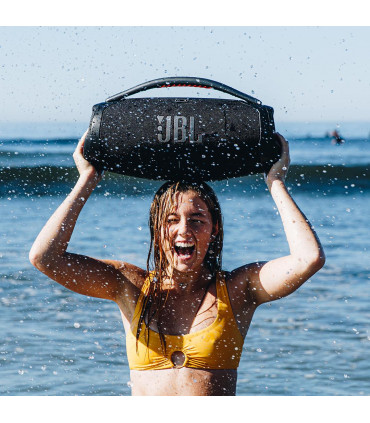 JBL Boombox 3 must