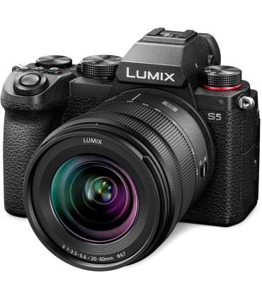 Panasonic Lumix DC-S5 + 20-60mm f/3.5-5.6