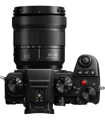 Panasonic Lumix DC-S5 + 20-60mm f/3.5-5.6