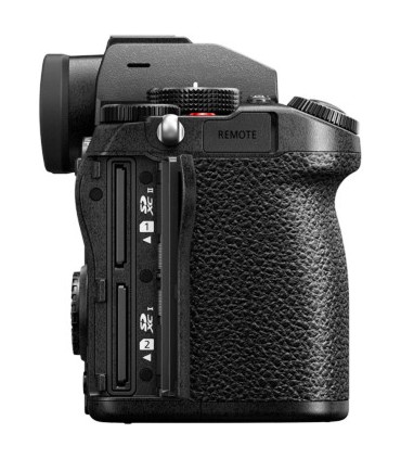 Panasonic Lumix DC-S5 + 20-60mm f/3.5-5.6