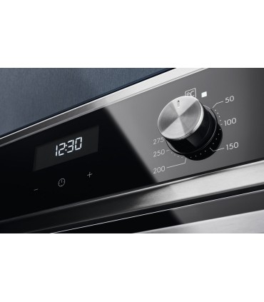 Electrolux EOC5E70X