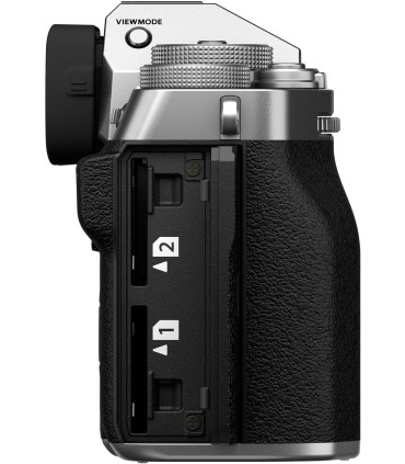 Fujifilm X-T5 + 16-80mm, hõbedane