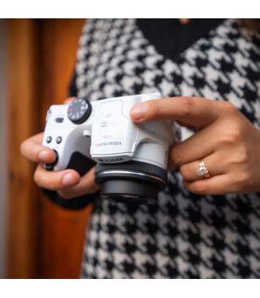 Kodak PixPro AZ255, valge