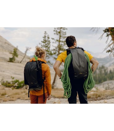 Peak Design seljakott Outdoor Backpack 25L, must