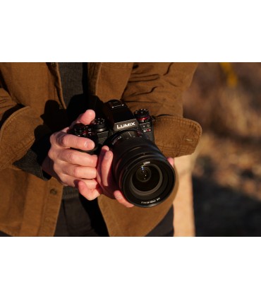 Panasonic Lumix DC-S1 II E + 24-105mm Kit