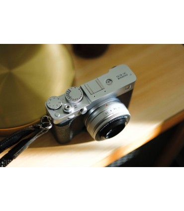 Fujifilm X-E5 kere, hõbedane