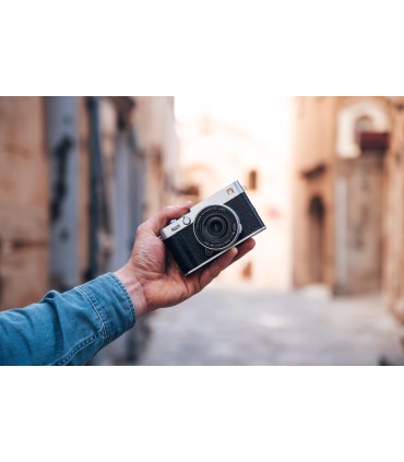 Fujifilm X-E5 kere, hõbedane