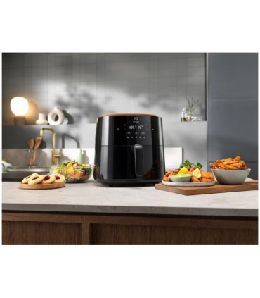 Electrolux EAF5B 700 seeria, 5 l, must