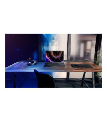 Razer Blade 18 18" Ultra 9, 32GB, 2TB SSD