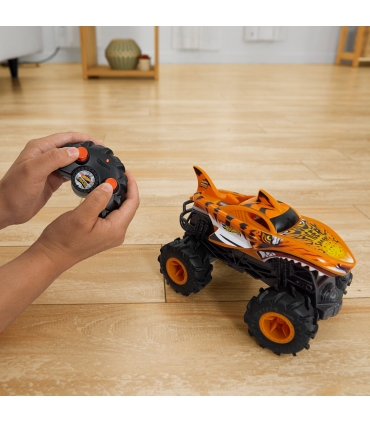Hot Wheels® Monster Truck puldiga auto