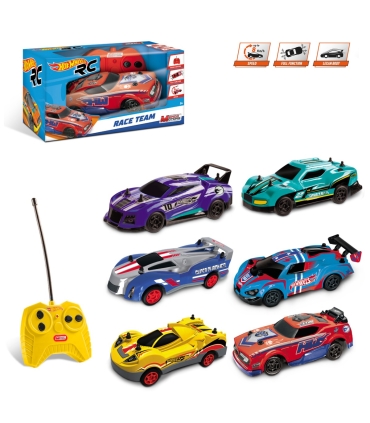 Hot Wheels puldiauto 1:28