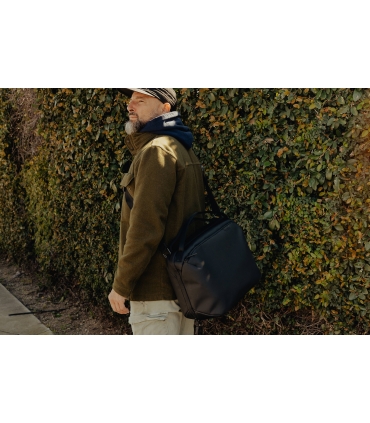 Peak Design kott Travel Weekender 25L, must