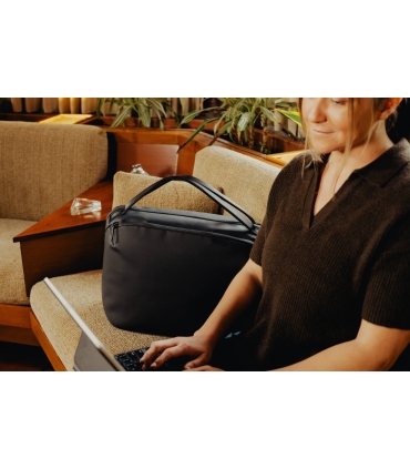 Peak Design kott Travel Weekender 25L, must