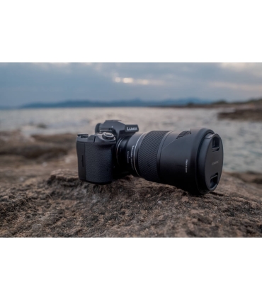 Samyang AF 60-180mm f/2.8 objektiiv L-bajonett