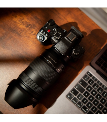 Samyang AF 60-180mm f/2.8 objektiiv L-bajonett