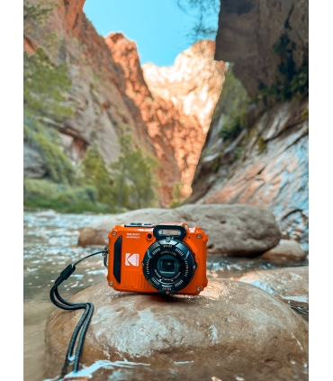 Kodak PixPro WPZ2 Bundle, punane