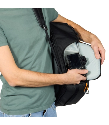 Lowepro seljakott Fastpack BP 250 AW IV, must