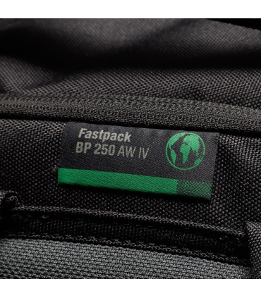 Lowepro seljakott Fastpack BP 250 AW IV, must