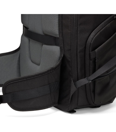 Lowepro seljakott Fastpack BP 450 AW IV, must