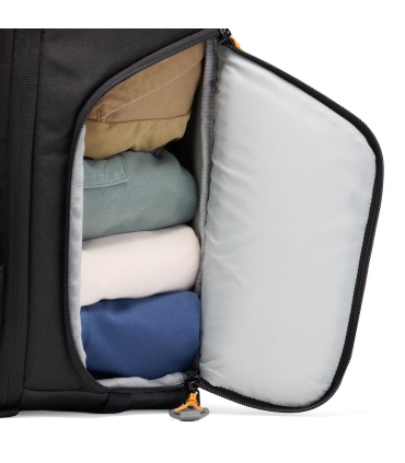 Lowepro seljakott Fastpack BP 250 AW IV, must