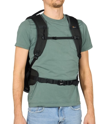 Lowepro seljakott Fastpack BP 450 AW IV, must