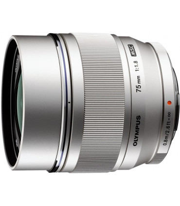 M.Zuiko Digital ED 75mm f/1.8 objektiiv, hõbedane
