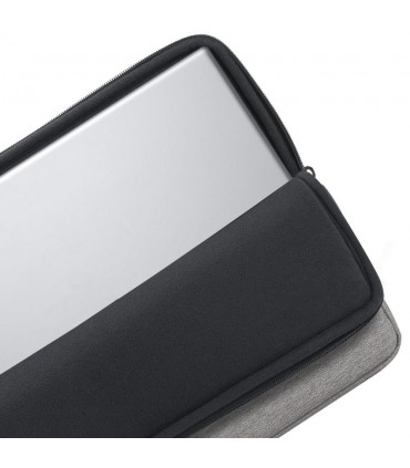Rivacase Suzuka 7705 sleeve kott 15,6'', hall