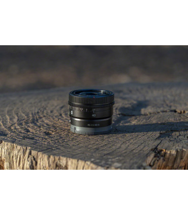 Sony FE 40mm f/2.5 G objektiiv
