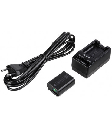 Sony aku + laadija ACC-TRW