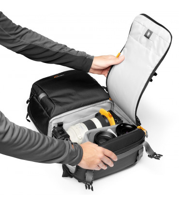 Lowepro seljakott Fastpack BP 250 AW III, must